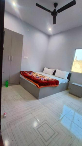 Shivashram Guest House